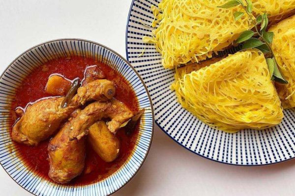 Makanan Roti Jala Gulai Ayam: Lezat dan Menggugah Selera