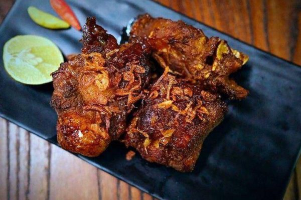 Lezatnya Iga Goreng Bumbu Pedas yang Menggugah Selera