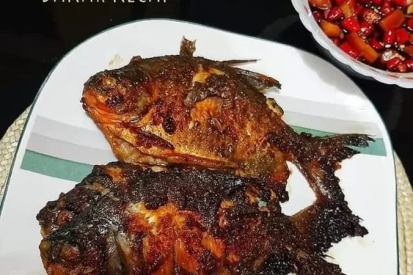 Lezatnya Makanan Ikan Bawal Bakar yang Menggoda Selera