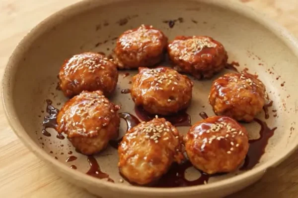 Mengenal Tsukune: Makanan Tradisional Jepang yang Lezat