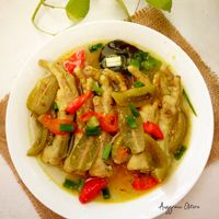 Mengenal Ceker Kuah Asam Abrakadabra: Lezat dan Segar