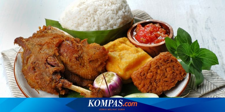 Mengenal Lezatnya Bebek Goreng Bumbu Merah yang Menggoda