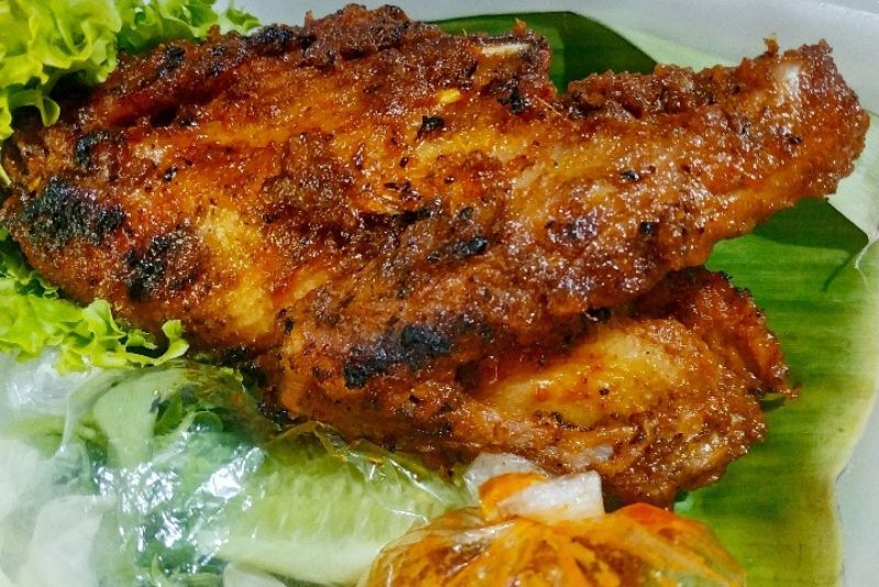 Mengenal Lezatnya Bebek Goreng Bumbu Rujak yang Menggoda Selera