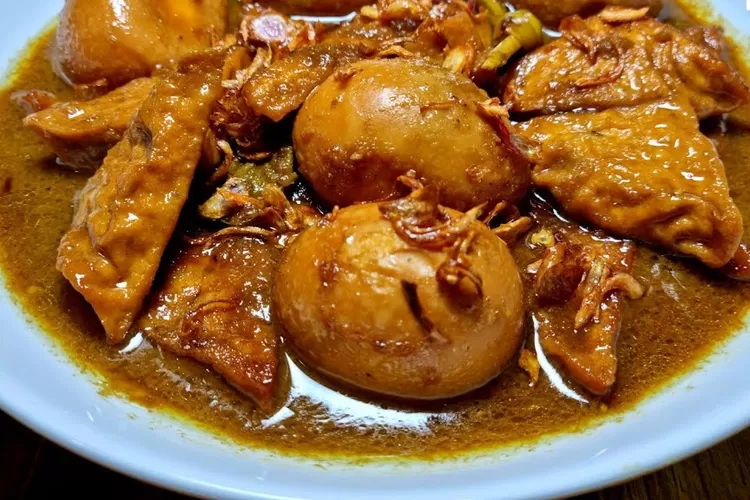 Resep Semur Telur Tahu: Hidangan Lezat dan Mudah Dibuat